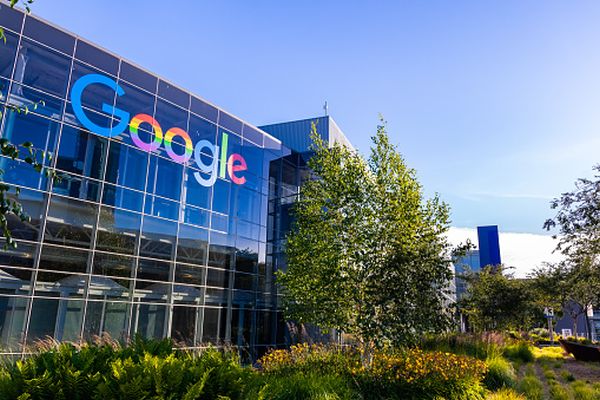 Google va bloca publicitatea electorală pe platforma sa după alegerile prezidenţiale americane