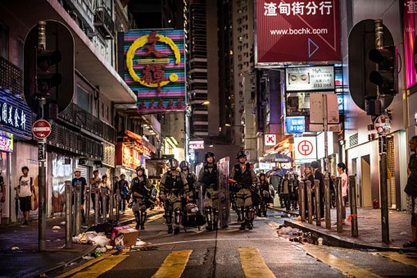 Hong Kong a interzis manifestaţiile pro-democraţie desfăşurate regulat pe 1 octombrie 