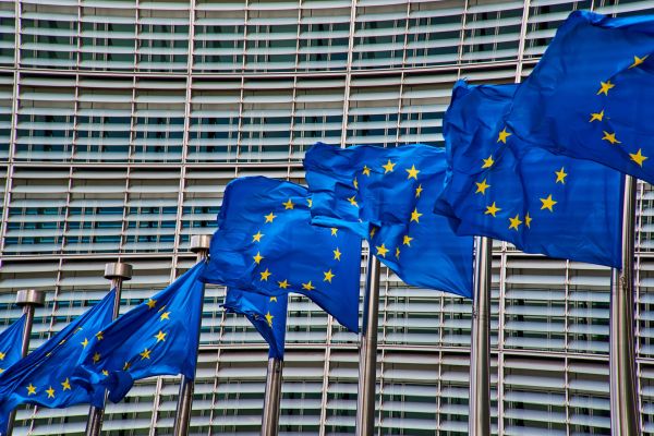 Regulile bugetare europene vor rămâne suspendate şi în 2021, a anunţat comisarul Gentiloni