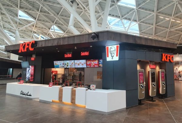 Sphera Franchise Group inaugurează cea de-a treia locaţie KFC din Braşov