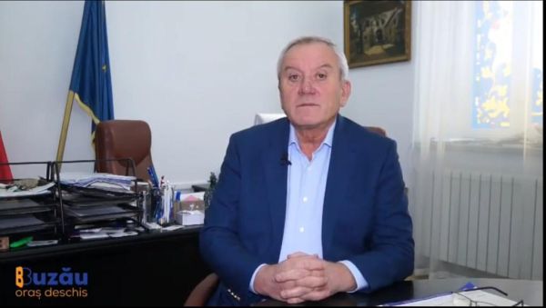  "Suntem în pericol, nu trebuie să intrăm în panică! Vă îndemn să staţi cât mai mult în casă"