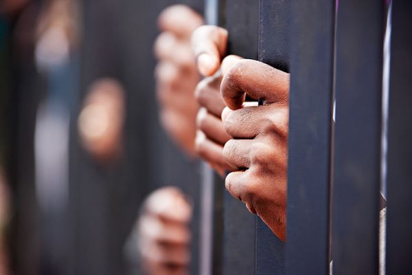 Populaţia penitenciarelor europene a scăzut treptat de la începutul primăverii