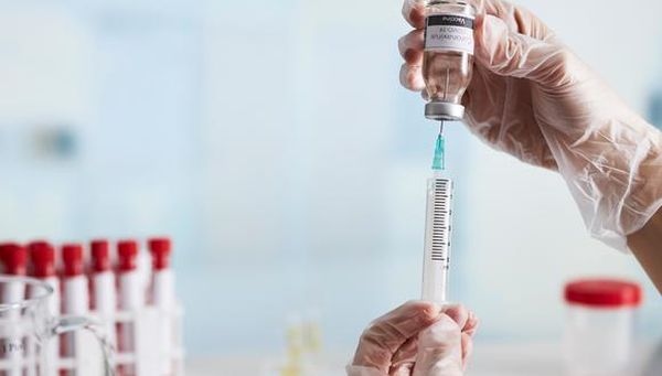 Rusia spune că şi vaccinul său, Sputnik V, are o eficienţă de peste 90%