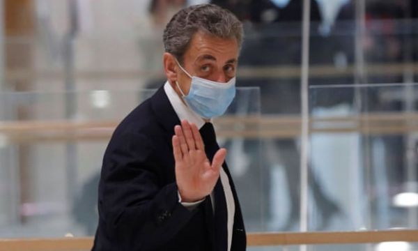 Sarkozy denunţă "infamii" la reluarea procesului în care este judecat pentru corupţie