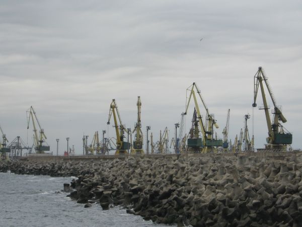 Nava multifuncţională Nereus, achiziţionată de CNAPM cu fonduri europene, a ajuns în port