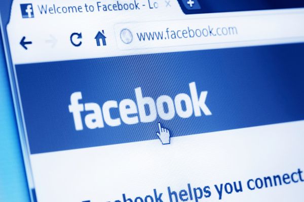 Proiect OUG care vizează amendarea platformelor de social media dacă nu au un comportament echitabil faţă de comercianţii online