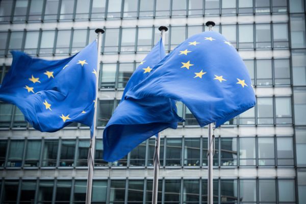 Curtea de Conturi Europeană examinează securitatea tehnologiei 5G în Europa