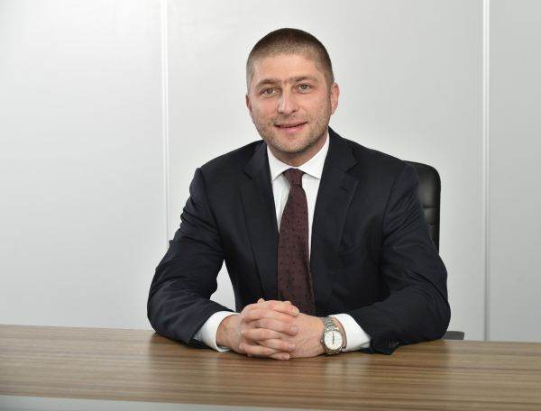 Viorel Opaiţ, Business Development Director, JLL Romania