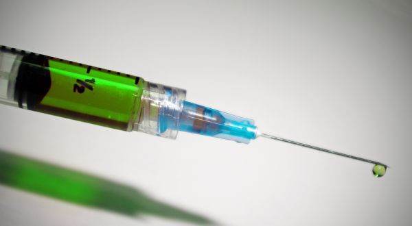 Bulgaria nu mai ţine cont de priorităţi la vaccinare