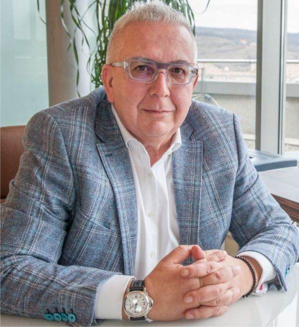 Adrian Volintiru - CEO al unei companii din domeniul metalelor rare