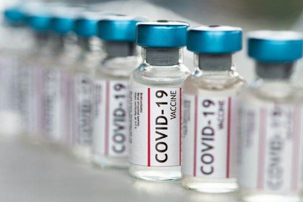 ''UE va compensa întârzierea livrărilor de vaccinuri AstraZeneca cu ajutorul Pfizer''