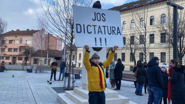 Protest AUR la Cluj, împotriva măsurilor de restricţie