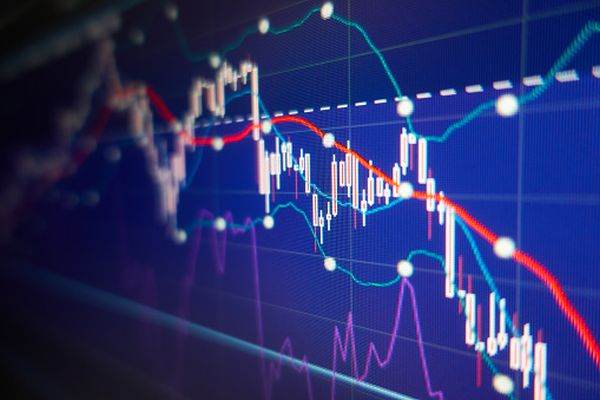 INS a menţinut la 3,9% estimarea privind scăderea Produsului intern brut în 2020