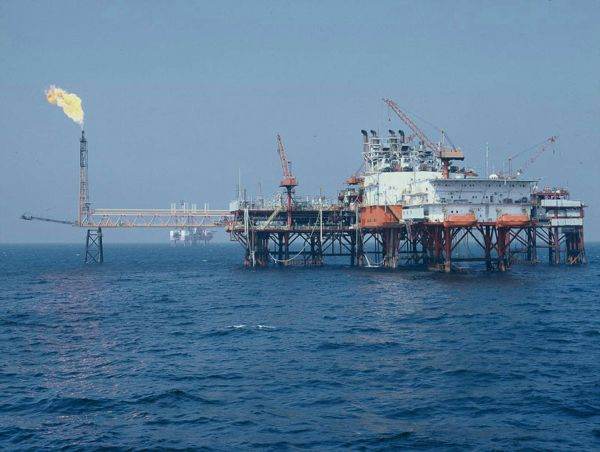 Petrom va deveni operator în Marea Neagră dacă Romgaz finalizează preluarea participaţiei Exxon