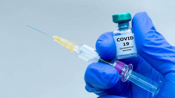 ''Guvernul pregăteşte o campanie amplă de promovare a vaccinării anti-COVID''