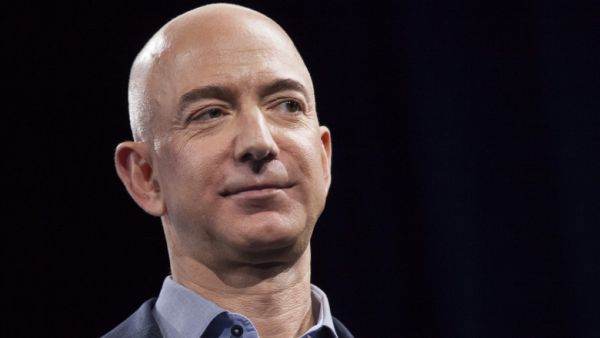  Jeff Bezos va zbura în spaţiu în luna iulie