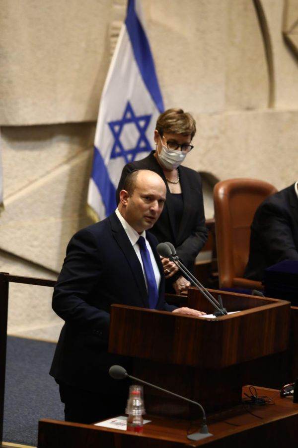 Bennett îi dă termen de două săptămâni lui Netanyahu pentru a evacua reşedinţa oficială