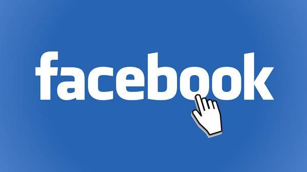 Facebook intenţionează să cheltuiască peste 1 miliard de dolari pentru creatorii de conţinut