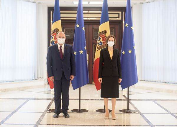 România promite sprijin total pentru reformarea Republicii Moldova