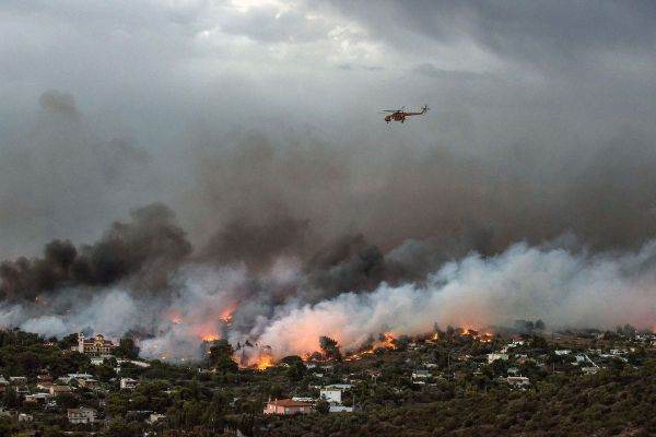 Incendiile din Grecia şi Turcia au deteriorat calitatea aerului în estul Mediteranei 