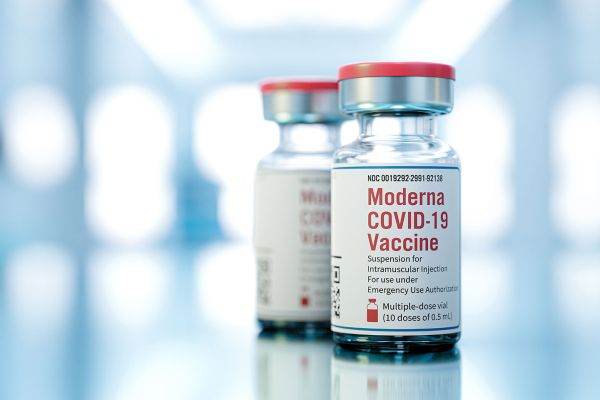 111.600 doze de vaccin Moderna sosesc astăzi în ţară