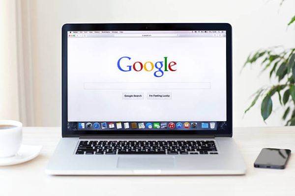 Google anunţă schimbări pentru siguranţa online a copiilor şi adolescenţilor 