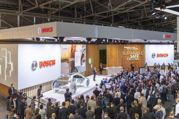 Bosch generează vânzări de peste un miliard de euro în sectorul electromobilităţii 