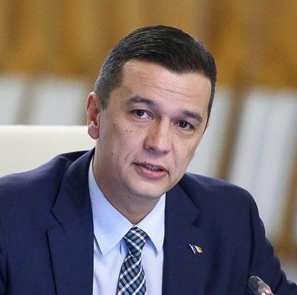 Sorin Grindeanu: "Vom face această plângere. Ştiţi cum? Citând chiar din ce a spus fos­tul preşedinte PNL, că prim-ministrul Florin Cîţu dă o ordonanţă de urgenţă, astăzi sau mâine (n.r. ieri sau azi), când au şedinţa de guvern, ca să-i plătească pe cei care l-au votat".