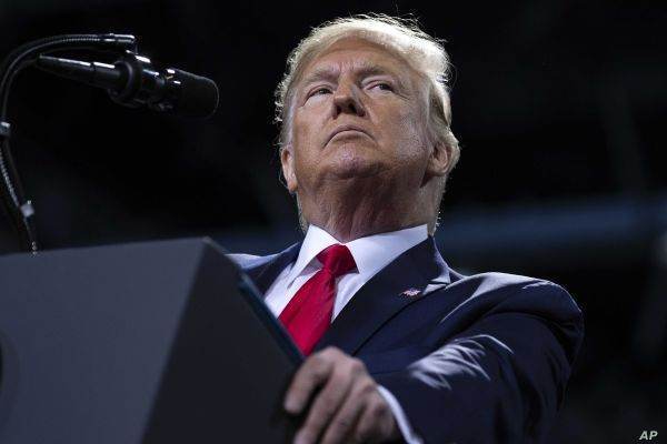 Donald Trump critică erorile fostului secretar de stat american Colin Powell, decedat ieri