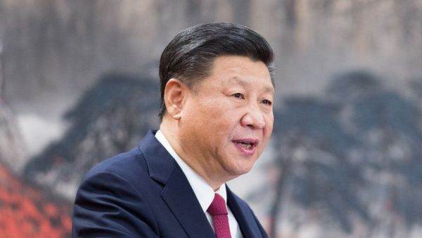 Xi Jinping cere noi progrese în dezvoltarea de arme şi echipamente militare