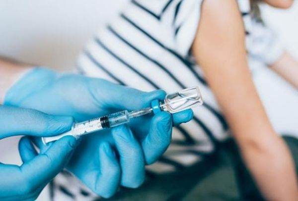 71.605 persoane vaccinate împotriva COVID în 24 de ore, dintre care 25.607 cu prima doză