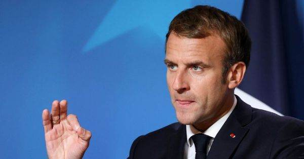 Emmanuel Macron şi-a făcut rapelul împotriva COVID-19