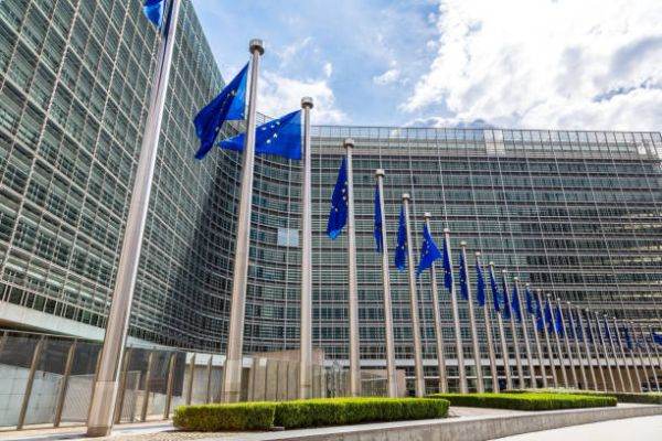 Comisia Europeană propune dublarea ajutorului militar de 500 de milioane de euro pentru Ucraina