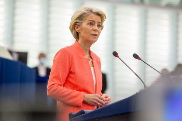 Von der Leyen anunţă al şaselea pachet de sancţiuni impus Rusiei