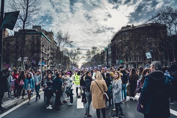 14 milioane de ucraineni au fost forţaţi să îşi părăsească locuinţele din luna februarie