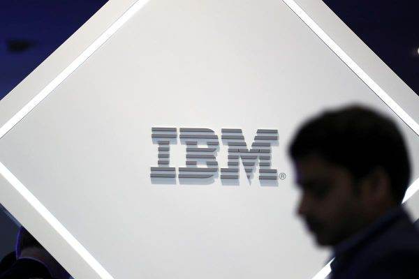 IBM îşi închide operaţiunile din Rusia şi concediază angajaţii