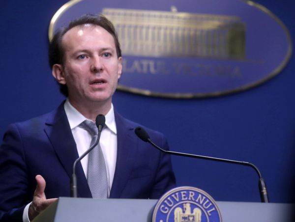 "În PNRR există spaţiu pentru a creşte pensiile cu 25% în 2023"