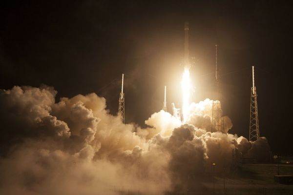 Europa va comanda două lansări de rachete companiei SpaceX