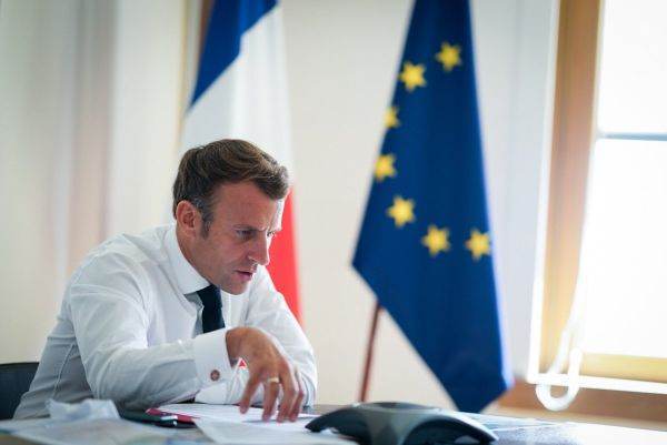 Macron este plecat la semifinala din Qatar şi va fi reprezentat de Scholz la summitul UE-ASEAN