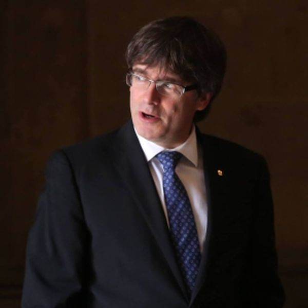 Justiţia spaniolă renunţă la principalul capăt de inculpare a lui Carles Puigdemont