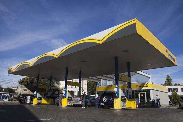 Ceva nu se leagă în refuzul Petrom de a plăti taxa de solidaritate