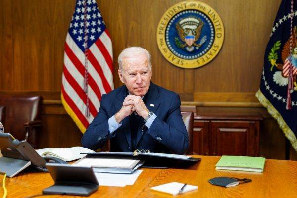 Biden spune că va discuta cu Zelenski despre cererile sale de ajutor militar suplimentar