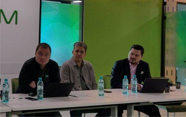 De la stânga la dreapta: Andrei Romanescu (managing director Veeam România), Cornel Popescu (senior system engineer în cadrul companiei), Dan Popa (regional manager Southern Eastern Europe)