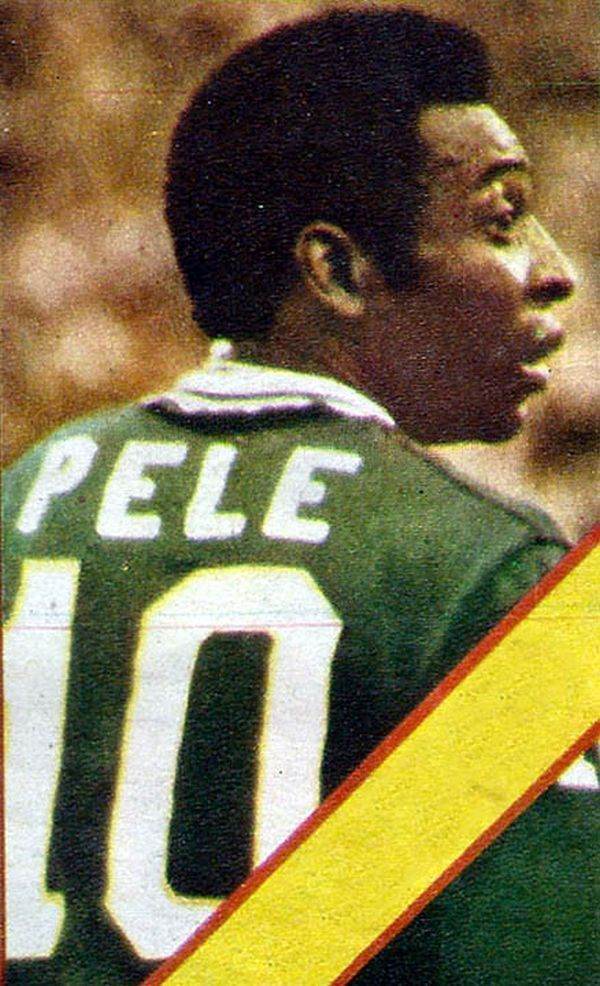 Pele, omagiat de FIFA