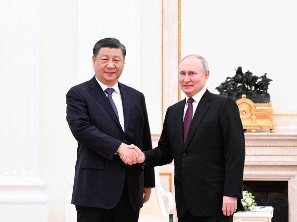 Ce a arătat limbajul corporal la prima întâlnire de la Moscova dintre Xi Jinping şi Vladimir Putin