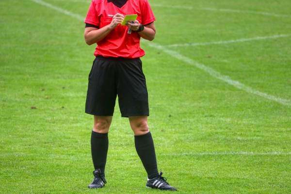 Sebastian Colţescu arbitrează meciul Sepsi OSK - FCSB