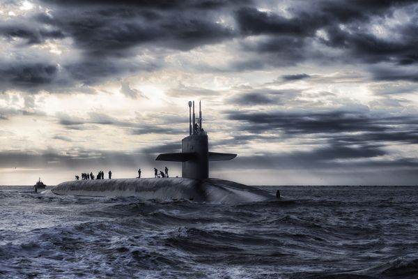 Islanda autorizează realimentarea submarinelor nucleare americane