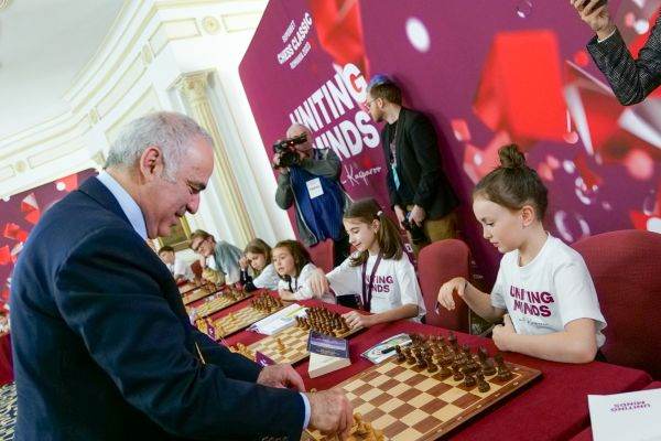 Kasparov a făcut prima mutare la Grand Chess Tour 2023