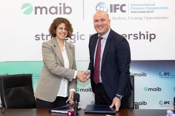 Maib a semnat un acord de finanţare cu IFC