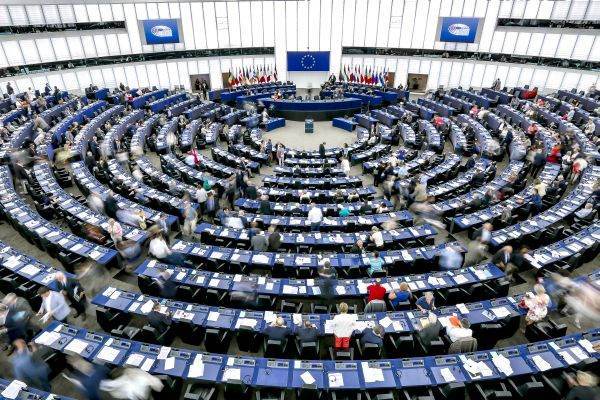 Parlamentul European considera ca Ungaria submineaza valorile europene